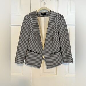 Express Women’s Black & White Abstract Zig-Zag Blazer Size 12 Open Front